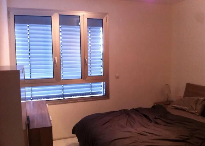 Neoptolemou Residences *