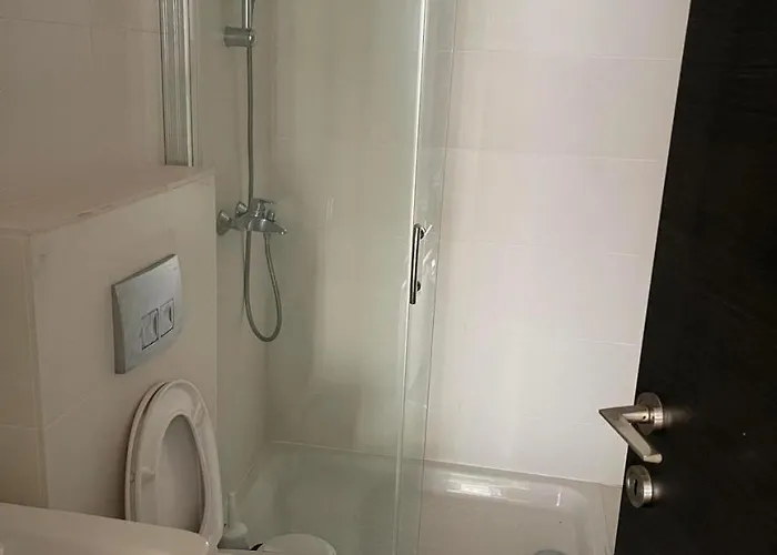 Neoptolemou Residences * 尼科西亚