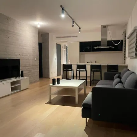 Neoptolemou Residences