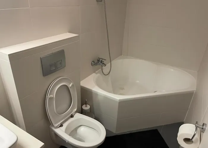 Neoptolemou Residences